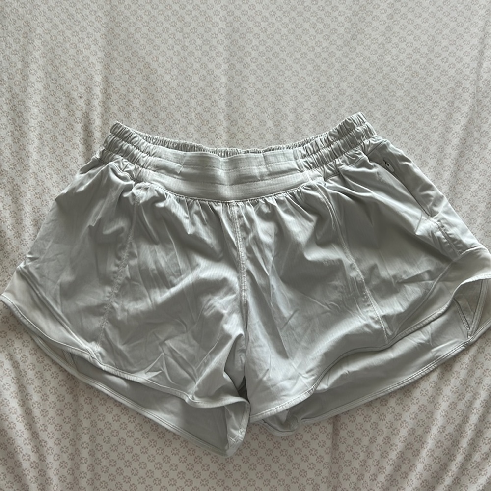 Lululemon hotty hot short